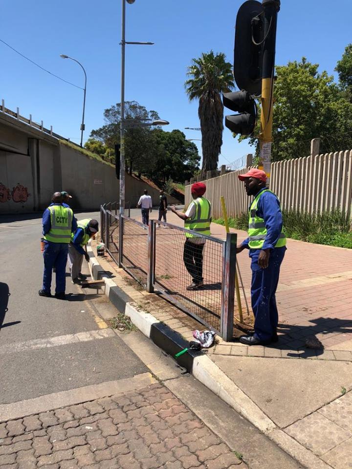 SECURITY COMPANIES CLEAN UP JHB CBD!