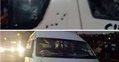 Watch: Durban KZN Taxi Violence Leaves One Dead, Five Injured in at Inanda Umzinyathi Watch: Durban KZN Taxi Violence Leaves One Dead, Five Injured in at Inanda Umzinyathi