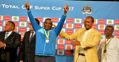 Breaking News: Pitso Mosimane resigns as Sundowns coach, set to join Al Ahly Breaking News: Pitso Mosimane resigns as Sundowns coach, set to join Al Ahly