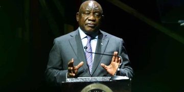 All eyes turn to Cyril Ramaphosa as he finally announces his new cabinet at 7pm