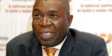 President Cyril Ramaphosa’s national security adviser Sydney Mufamadi in hot water