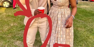 Check what people noticed about this guy picture that left people talking