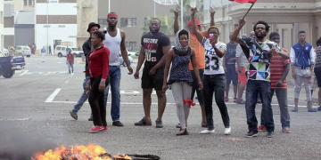 Nigerian Tavern Owner Burnt to Death Alongside his Property after He Shot and Killed a Customer
