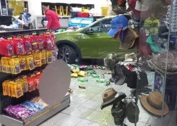 Mpumalanga: A woman lost control of her car and crashed into a shop this morning