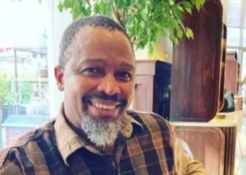 Sello continues to take jabs at Zandi