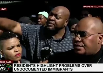 Video: Dudula members ran for their lives after residents ganged up to protect illegal immigrants