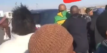 ANC official rocked up with his Range Rover and community members dealt with him. Look what happened