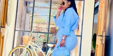 Nonku Williams left Mzansi gobsmacked with her post looking stunning