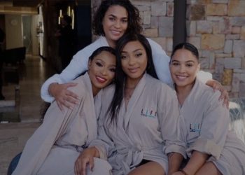 AKA ‘s mom spends time with DJ Zinhle and her son ‘s girlfriends