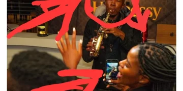 “Magudumana And Malema Enjoying Henny And Jazz” Their Lookalikes Spotted At A Jazz Club
