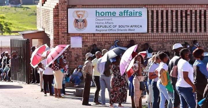 Dr Aaron Motsoaledi Allegedly Extend ZEP Permit to 31st December, Lady Show Proof