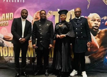 Floyd Mayweather Honours South Africa’s Boxing Legends and Supports Youth Empowerment