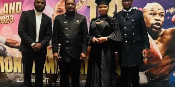 Floyd Mayweather Honours South Africa’s Boxing Legends and Supports Youth Empowerment