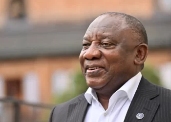 Ramaphosa’s unexpected decision to consider Steenhuisen for deputy president angers Paul Mashatile