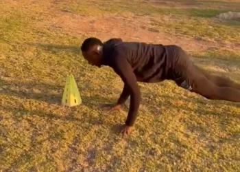 Eric Mathoho: Tower Working Hard On His Fitness To Keep Fit As He Remains Unattached To Any Team