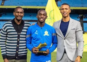 Mosimane is getting ready to attack Mamelodi Sundowns for Peter Shalulile should they let him go?