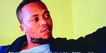 Xolani exposes skilled man selling drugs for R350 because of unemployment in the country