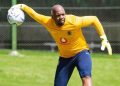 KAIZER CHIEFS FANS NOT READY FOR ITU KHUNE TO BOW OUT