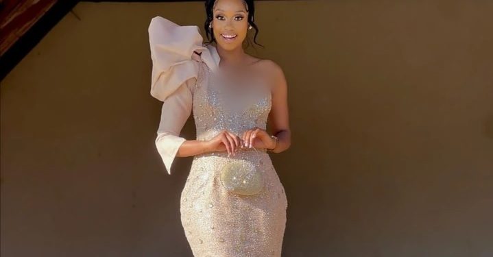Itumeleng Khune’s wife Sphelele left Mzansi astounded with her post looking stunning.