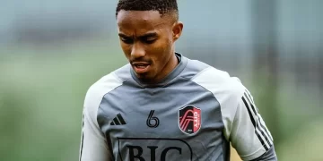 The Real Reason Why More St Louis Fans Are Wearing Blom’s Jersey