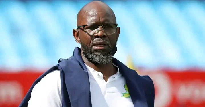 Former Kaizer Chiefs winger Junior Khanye has explained why he believes that Steve Komphela is a perfect fit for Swallows FC.