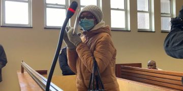 Woman who allegedly hired hitmen to kill her ex-husband to remain in prison