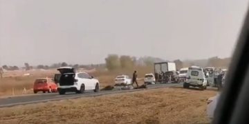 Watch: Gauteng police arrested 13 suspects in dramatic N12 haul heist bust including Metro officers.