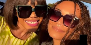Pearl Thusi and Sonia Mbele took a heartwarming picture while in Zimbabwe together