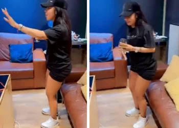 “Senzo family is not at peace, she is enjoying herself” check what Kelly Khumalo was doing