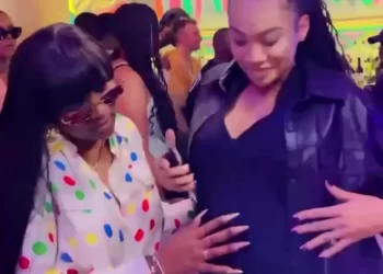 Cute video MamKhize and Tamia Mpisane dancing together