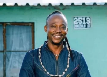 Mzansi reacts to Thabiso leaving his traditional healing duties and becoming a full Christian