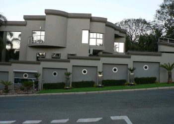 Which politicians built the most beautiful house between Mandela, Zuma, Mbeki and Malema