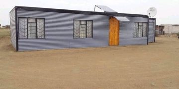 Not everyone who lives in a shack is poor. See the inside photo of a shack posted by a lady