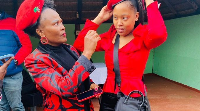 Picture of Adv Busisiwe Mkhwebane & her beautiful daughter wearing EFF regalia, went viral