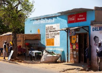 Foreign spaza shops owners left SA residents running this morning. See what happens here