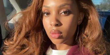 Famous actress moves on after divorce to a rich man. Check out who it is that had us speaking