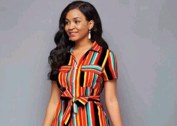 Beautiful and colorful dresses that you should try out