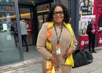 Photos of Nomvula Mokonyane in UK wasting SA Money