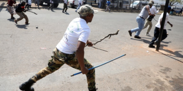 WAR has come; private white own security engaged in battle line with Operation Dudula. Check out