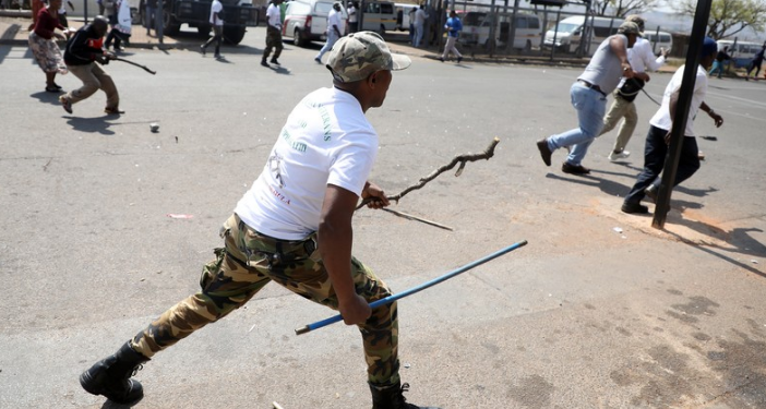 WAR has come; private white own security engaged in battle line with Operation Dudula. Check out