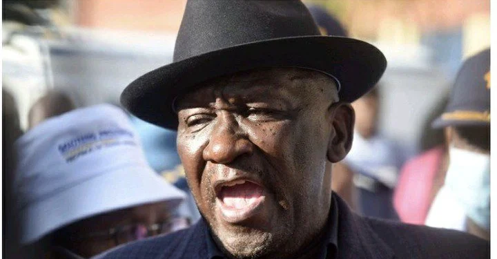 Police Minister Clarifies Recognition of Crime Prevention Wardens.