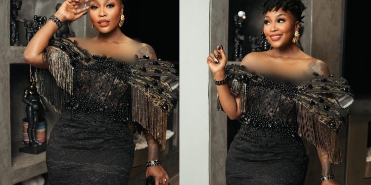 Lamiez Holworthy left Mzansi stunned looking absolutely awesome.