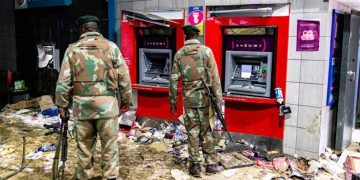 Army gang who bomb down an ATM machine was greeted with sad news this morning, see what SAPS did