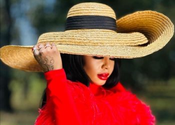 Kelly Khumalo recent post on social media left Mzansi gobsmacked.