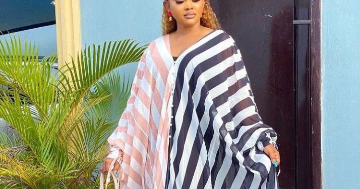 Ladies, here are beautiful chiffon styles that can give you a stylish look