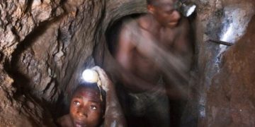 SA Businessman Narrates How He Lives In Fear Because Of ZamaZamas Threatening Him And His Family