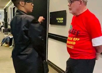 Kelly Khumalo and Carl Niehaus have joined the EFF.