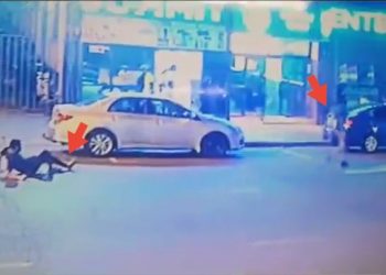 The video of a Pakistani shopkeeper who was shot & wounded in JHB has left people talking, see this