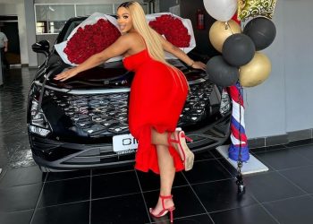 Cindy Makhathini Purchases New Car