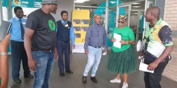 MK Party Members Storm FNB Branch In KZN, Look At What They Were Doing That Left People In Shock